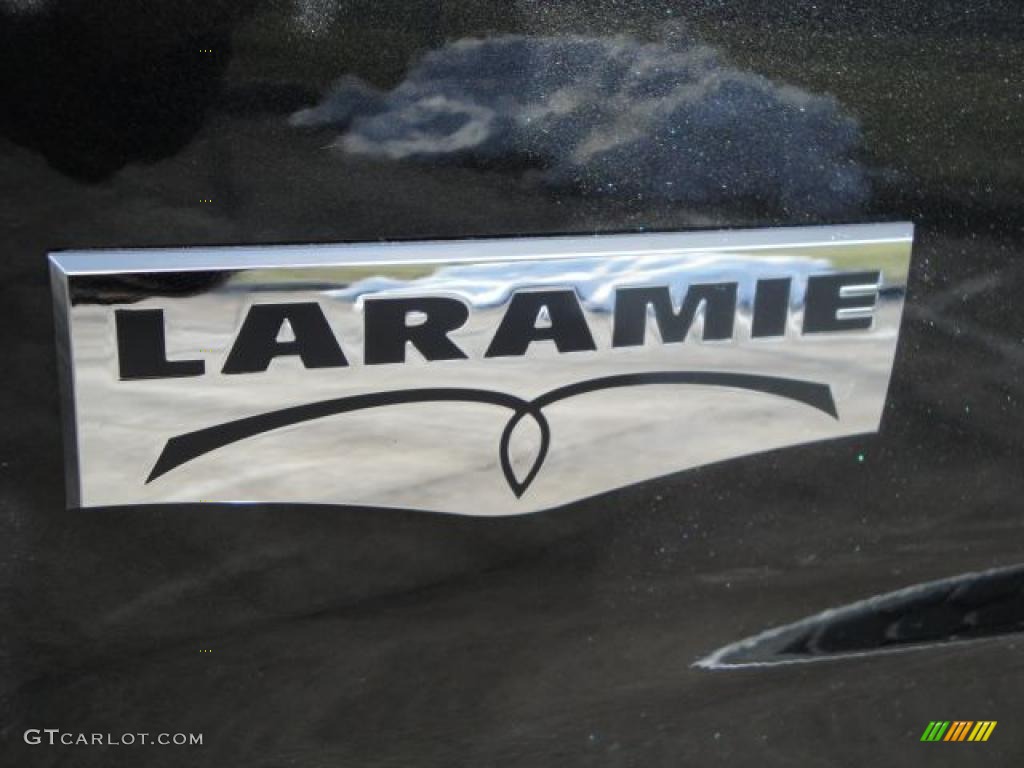 2010 Ram 2500 Laramie Crew Cab 4x4 - Brilliant Black Crystal Pearl / Dark Slate photo #11
