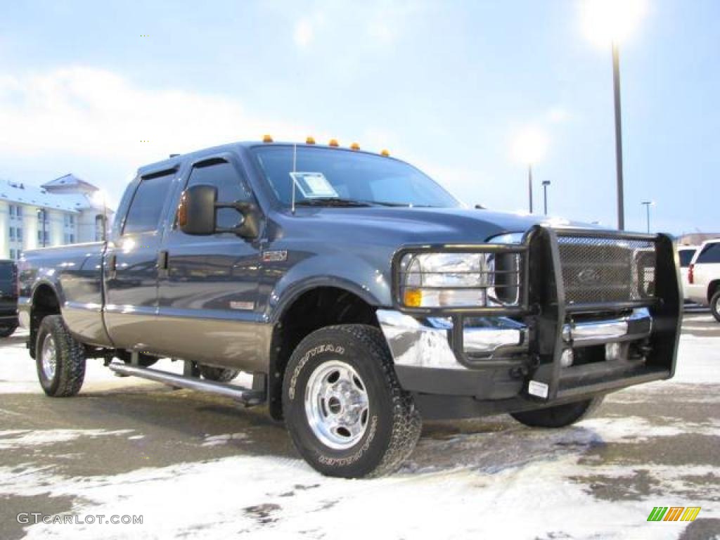 2004 F350 Super Duty Lariat Crew Cab 4x4 - Medium Wedgewood Blue Metallic / Medium Parchment photo #3