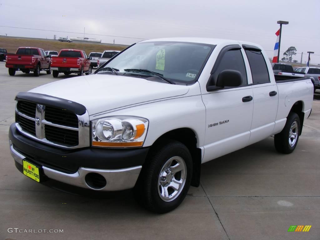 2006 Ram 1500 ST Quad Cab - Bright White / Medium Slate Gray photo #7