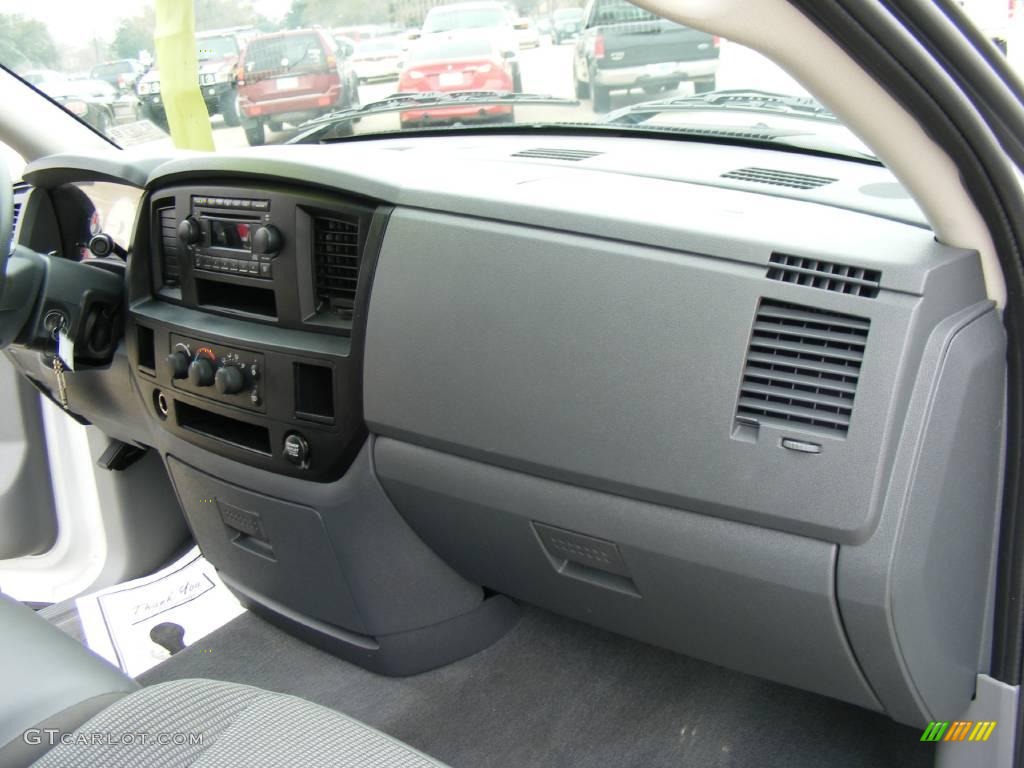 2006 Ram 1500 ST Quad Cab - Bright White / Medium Slate Gray photo #25