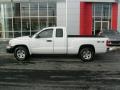 2005 Bright White Dodge Dakota SLT Club Cab 4x4  photo #2