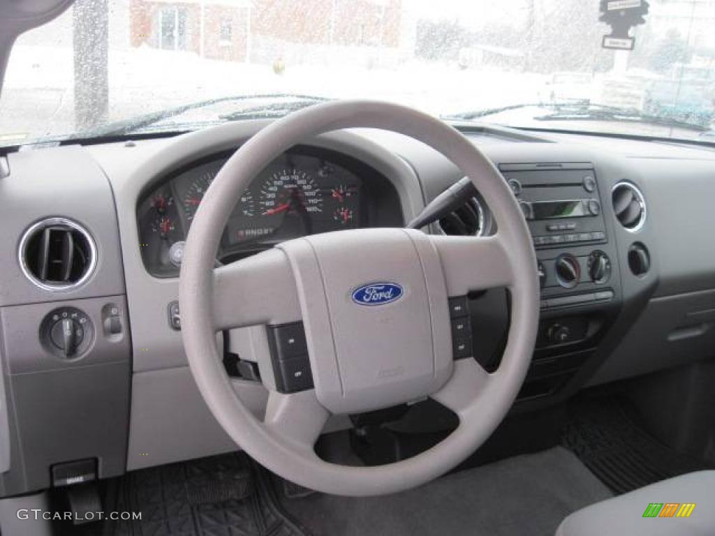 2005 F150 XLT SuperCab - Medium Wedgewood Blue Metallic / Medium Flint Grey photo #28