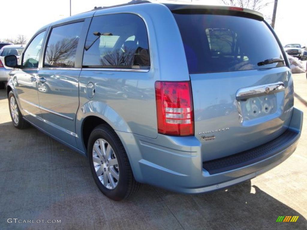 2010 Town & Country Touring - Clearwater Blue Pearl / Medium Slate Gray/Light Shale photo #7