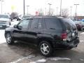 Black - TrailBlazer LS 4x4 Photo No. 4