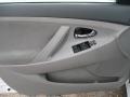 Super White - Camry LE Photo No. 7