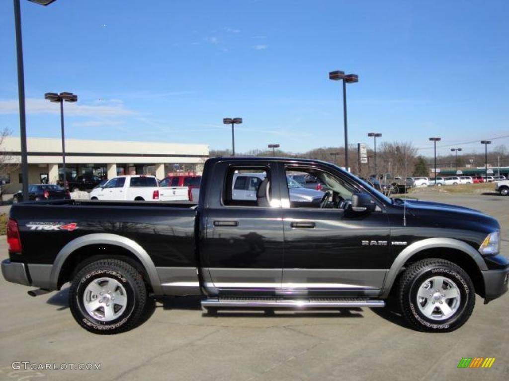 2009 Ram 1500 TRX4 Quad Cab 4x4 - Brilliant Black Crystal Pearl / Dark Slate/Medium Graystone photo #2