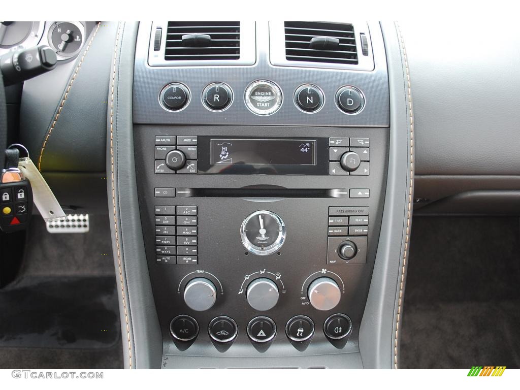2007 Aston Martin V8 Vantage Coupe Controls Photo #24353479