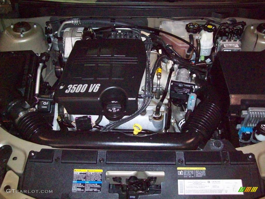 2005 G6 Sedan - Sedona Beige Metallic / Light Taupe photo #29