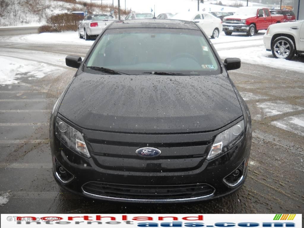 2010 Fusion SE V6 - Tuxedo Black Metallic / Charcoal Black photo #3