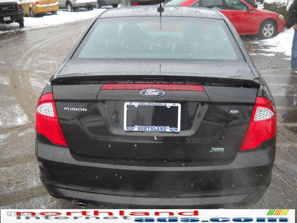 2010 Fusion SE V6 - Tuxedo Black Metallic / Charcoal Black photo #7