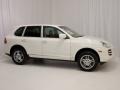 Sand White - Cayenne Tiptronic Photo No. 4