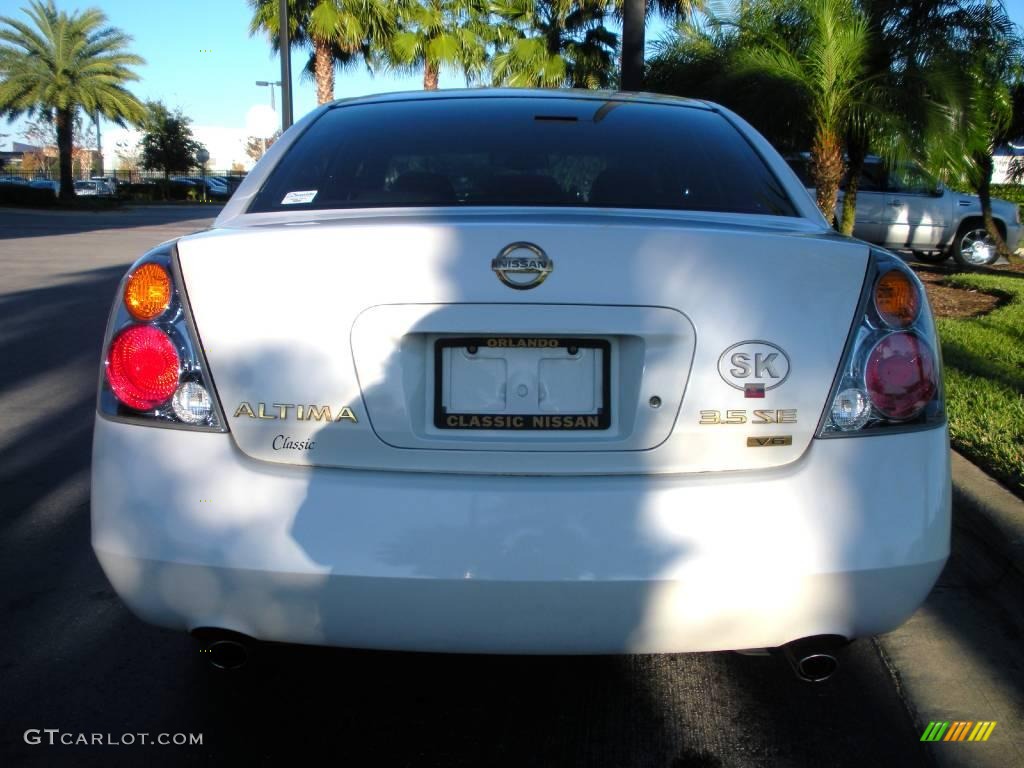 2003 Altima 3.5 SE - Satin White Pearl / Blond photo #7
