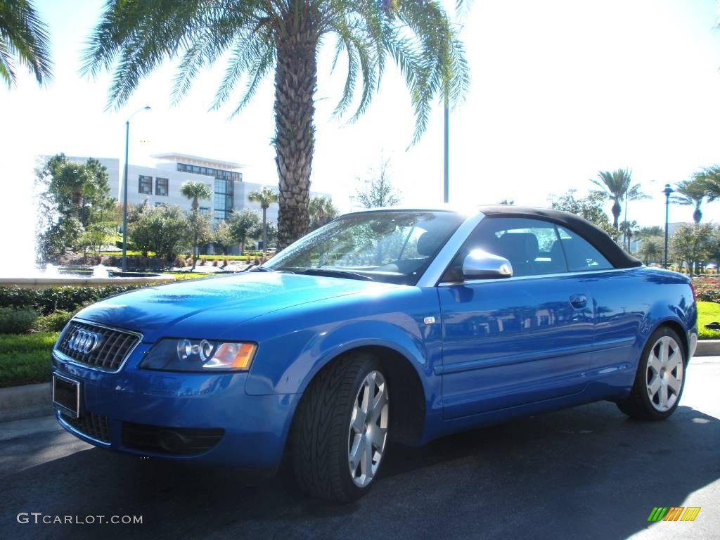 2005 S4 4.2 quattro Cabriolet - Sprint Blue Pearl Effect / Ebony photo #2