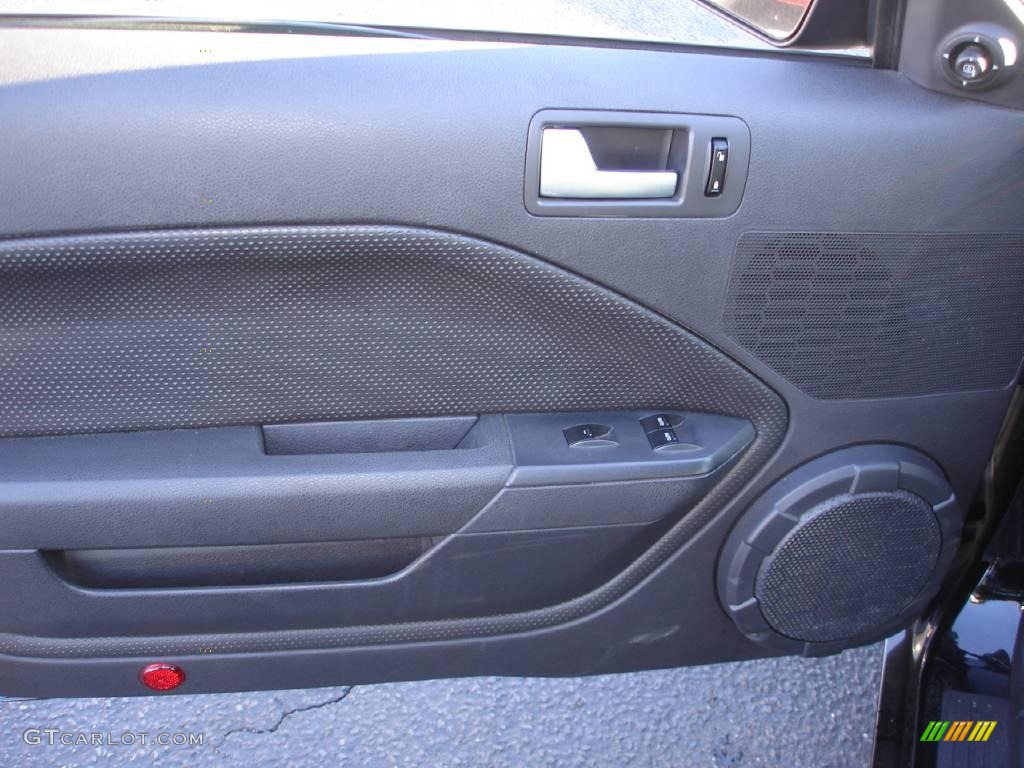 2006 Mustang GT Premium Convertible - Black / Dark Charcoal photo #9