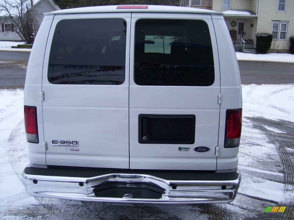 2009 E Series Van E350 Super Duty XLT Passenger - Oxford White / Medium Flint photo #4