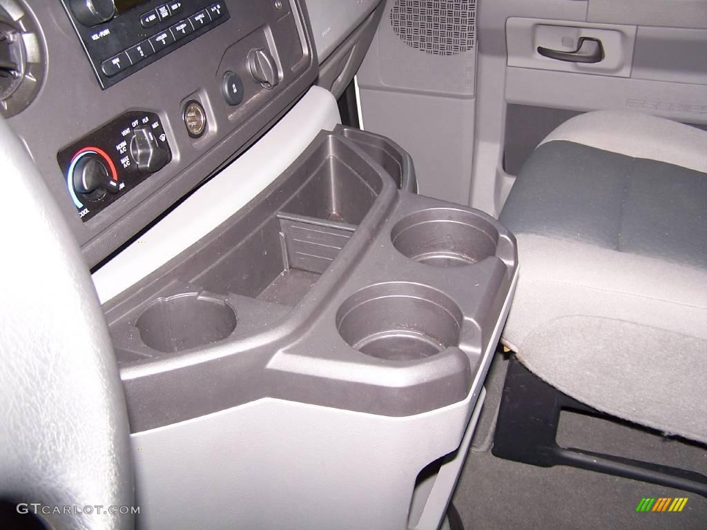2009 E Series Van E350 Super Duty XLT Passenger - Oxford White / Medium Flint photo #23