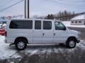 2009 Oxford White Ford E Series Van E350 Super Duty XLT Passenger  photo #34