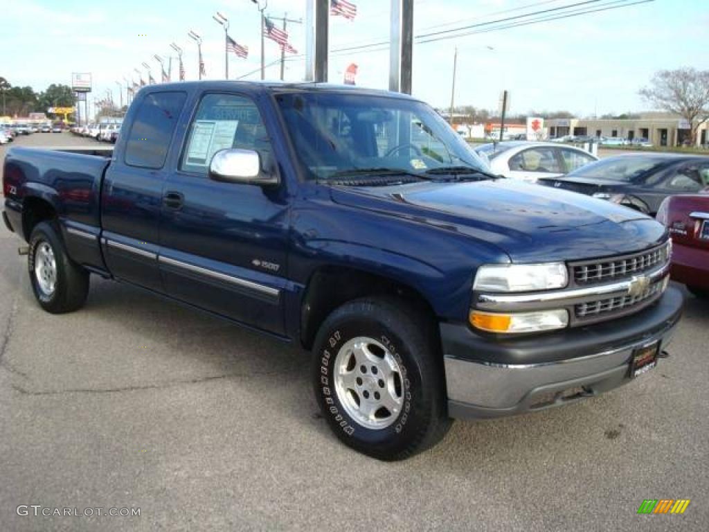 2002 Silverado 1500 LS Extended Cab 4x4 - Indigo Blue Metallic / Graphite Gray photo #7