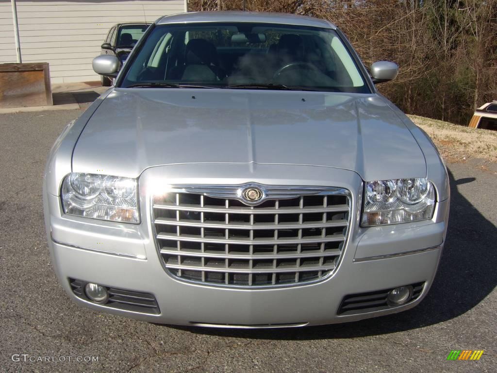 2008 300 Touring - Bright Silver Metallic / Dark Slate Gray photo #2