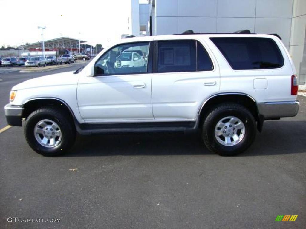 1999 4Runner SR5 4x4 - Natural White / Gray photo #2