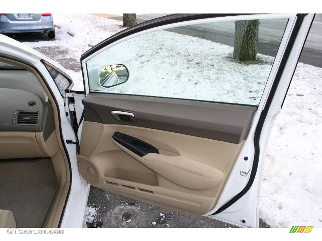 2007 Civic LX Sedan - Taffeta White / Ivory photo #14