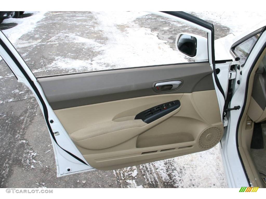 2007 Civic LX Sedan - Taffeta White / Ivory photo #17