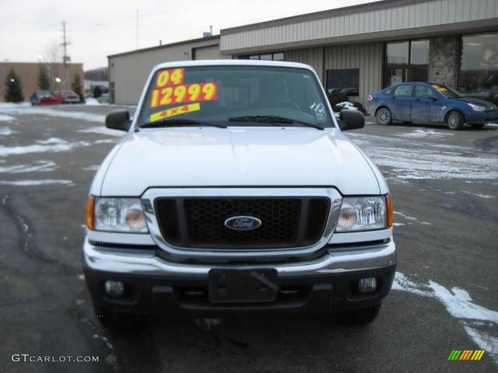 2004 Ranger XLT SuperCab 4x4 - Oxford White / Flint Gray photo #2