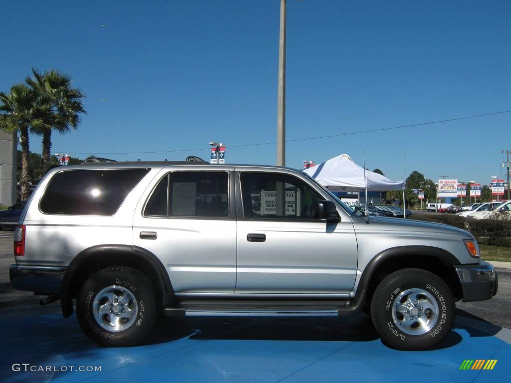 1999 4Runner  - Millennium Silver Metallic / Gray photo #2