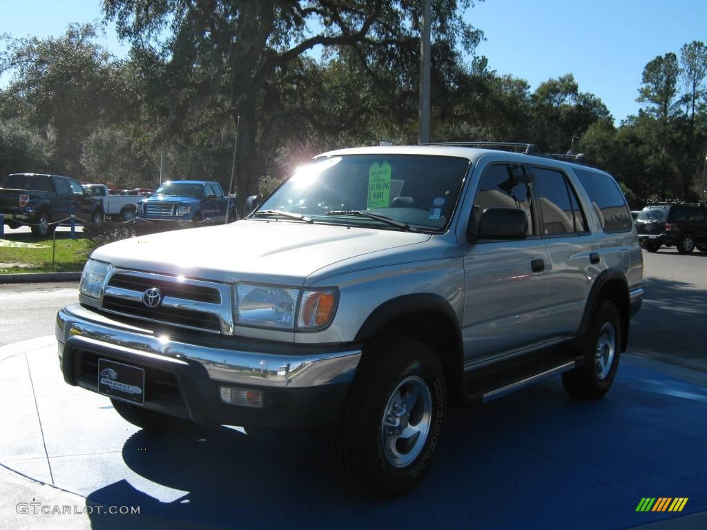 1999 4Runner  - Millennium Silver Metallic / Gray photo #7