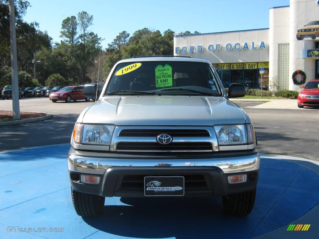 1999 4Runner  - Millennium Silver Metallic / Gray photo #8