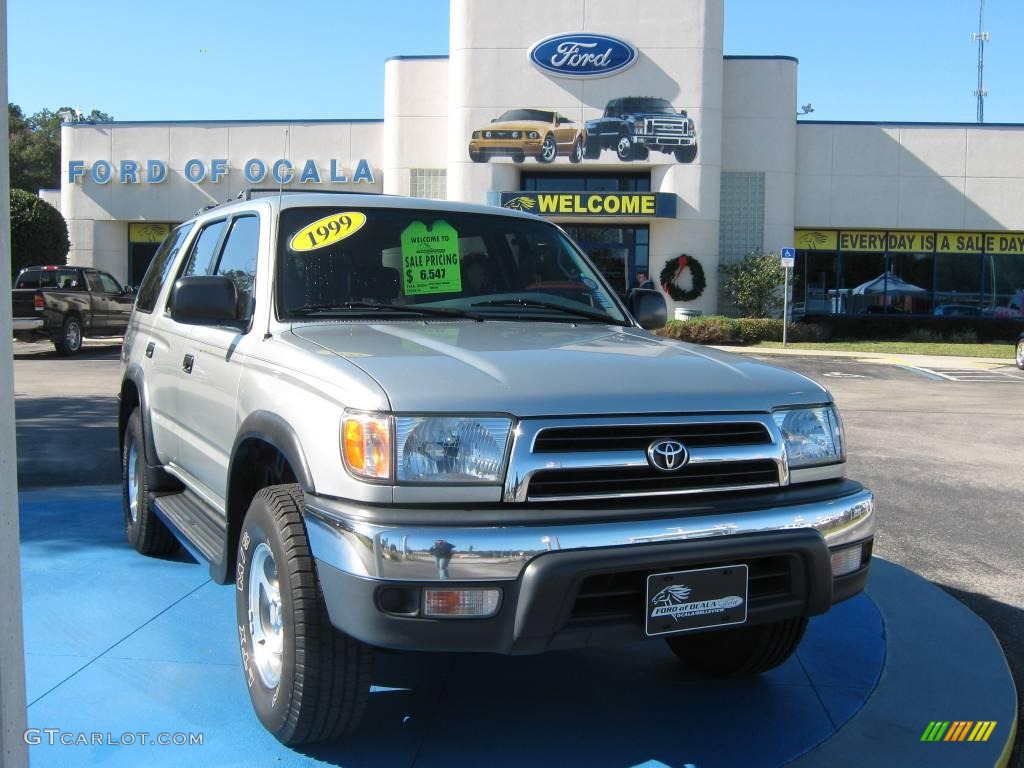 1999 4Runner  - Millennium Silver Metallic / Gray photo #9