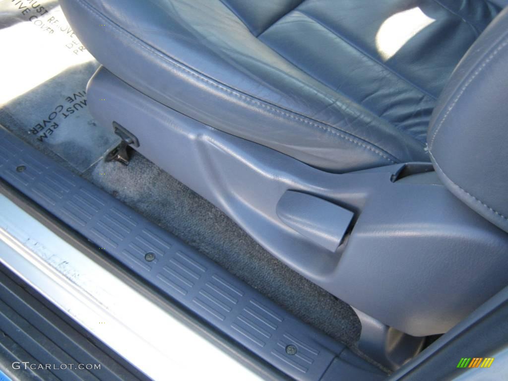 1999 4Runner  - Millennium Silver Metallic / Gray photo #15