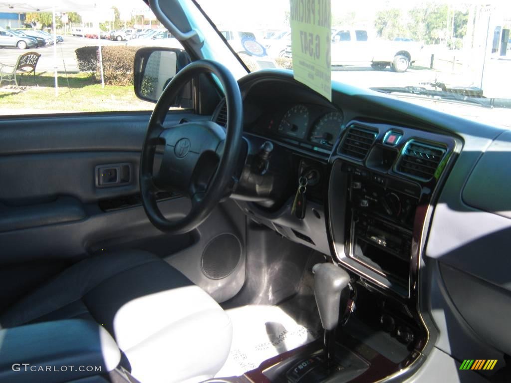 1999 4Runner  - Millennium Silver Metallic / Gray photo #17