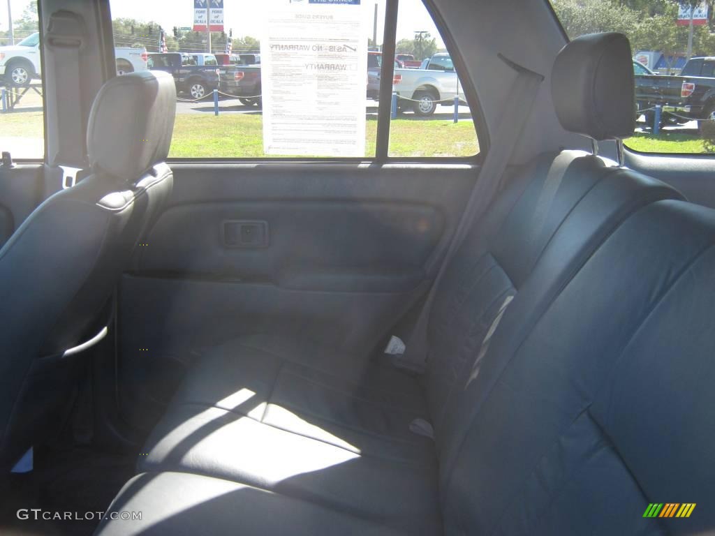 1999 4Runner  - Millennium Silver Metallic / Gray photo #19