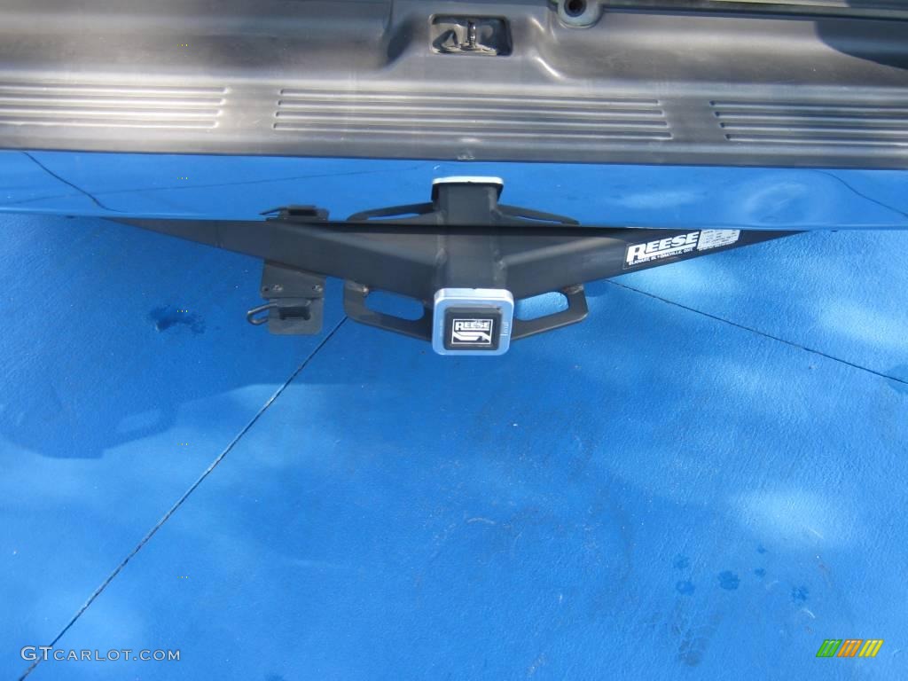 1999 4Runner  - Millennium Silver Metallic / Gray photo #26