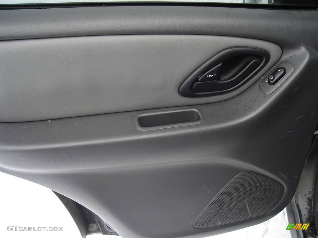 2006 Escape Hybrid - Black / Medium/Dark Flint photo #22