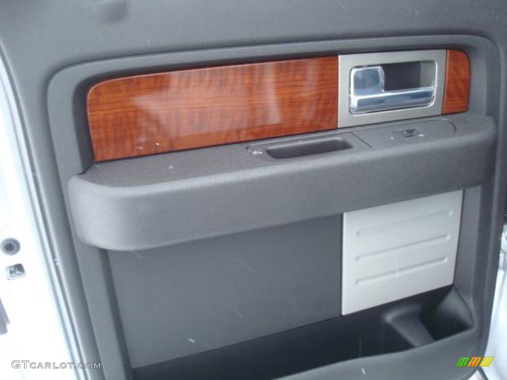 2010 F150 Lariat SuperCrew 4x4 - Ingot Silver Metallic / Black photo #13
