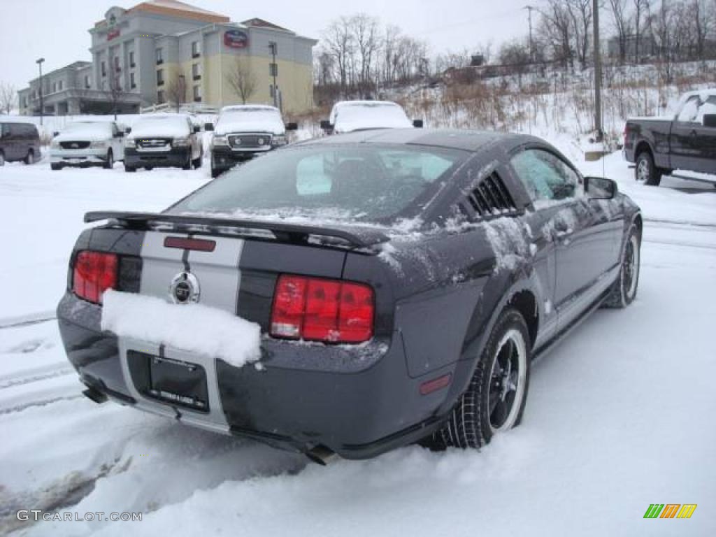 2007 Mustang GT Deluxe Coupe - Alloy Metallic / Dark Charcoal photo #2