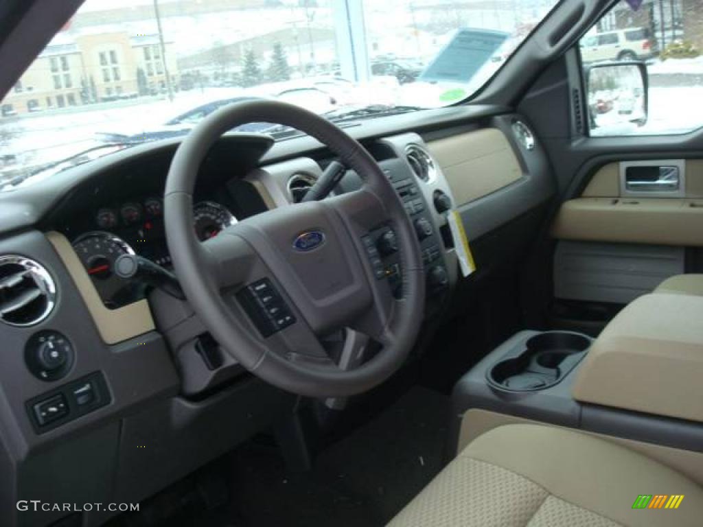 2010 F150 XLT SuperCrew 4x4 - Pueblo Gold Metallic / Tan photo #16