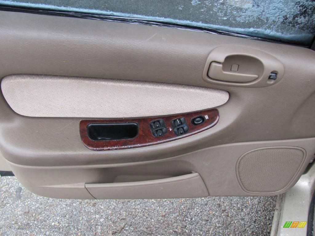 2001 Sebring LX Sedan - Taupe Frost Metallic / Taupe photo #9
