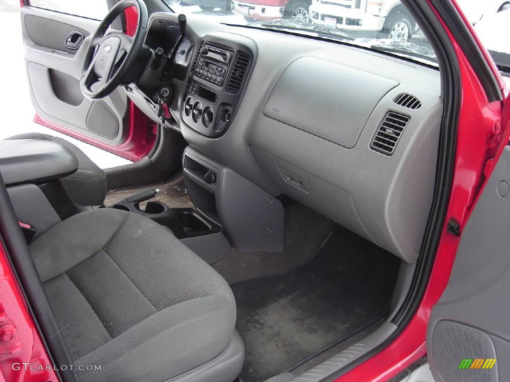 2001 Escape XLT V6 4WD - Bright Red Metallic / Medium Graphite Grey photo #21
