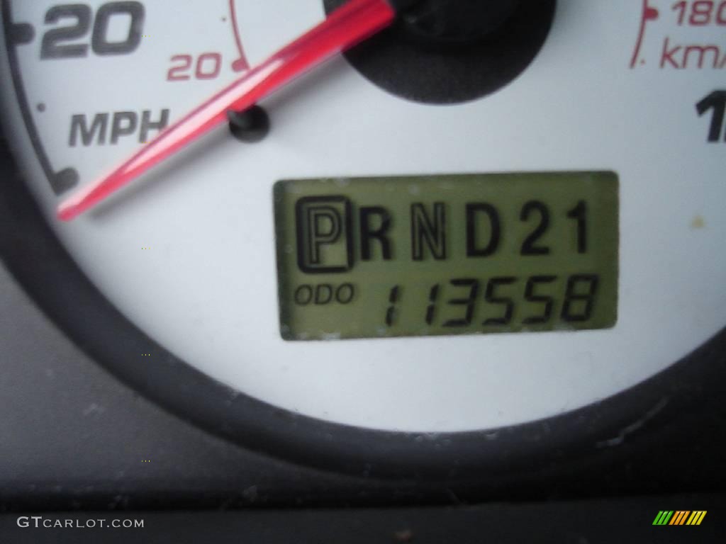 2001 Escape XLT V6 4WD - Bright Red Metallic / Medium Graphite Grey photo #25