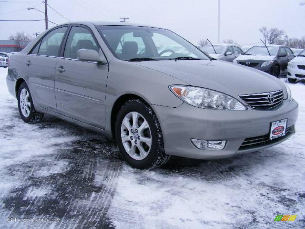 2006 Camry XLE - Mineral Green Opal / Taupe photo #1
