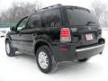 Black - Mariner Luxury 4WD Photo No. 3