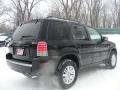 Black - Mariner Luxury 4WD Photo No. 5