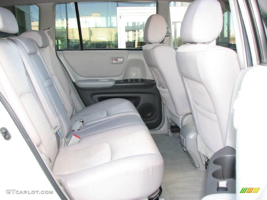 2004 Highlander I4 - Super White / Ivory photo #11