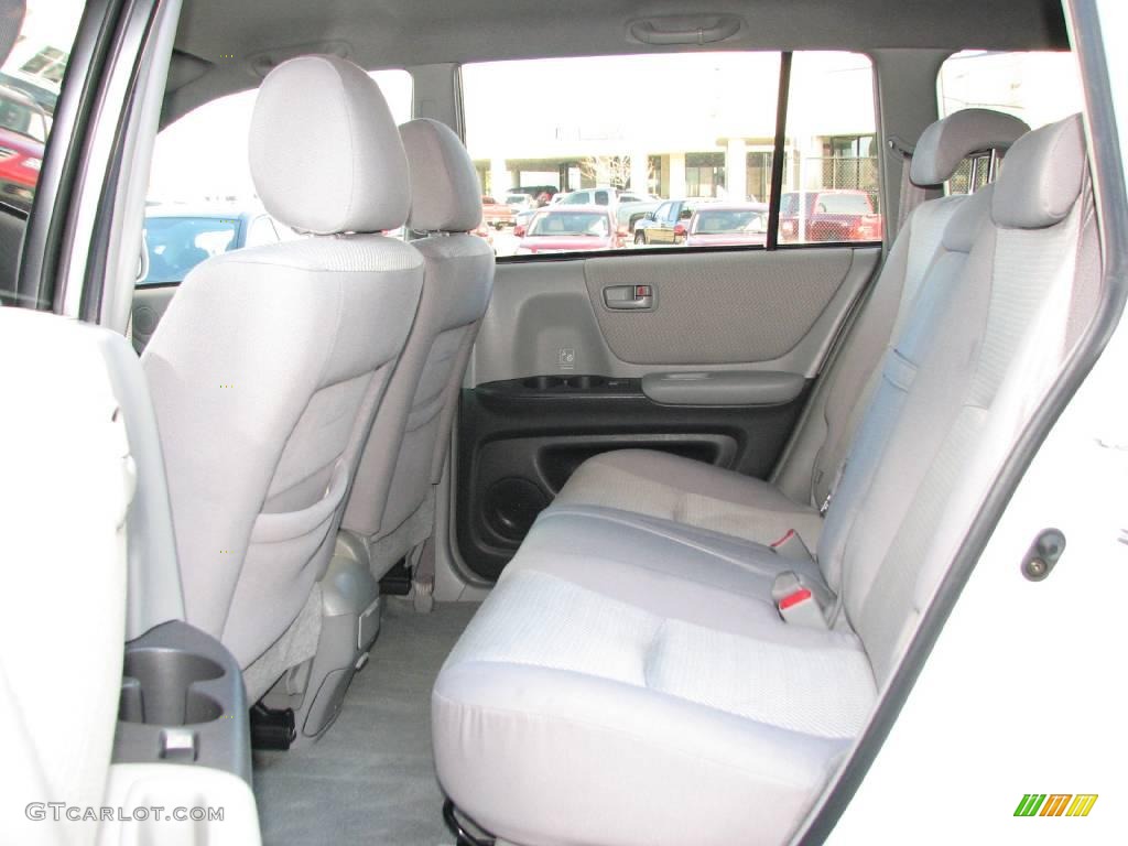 2004 Highlander I4 - Super White / Ivory photo #12