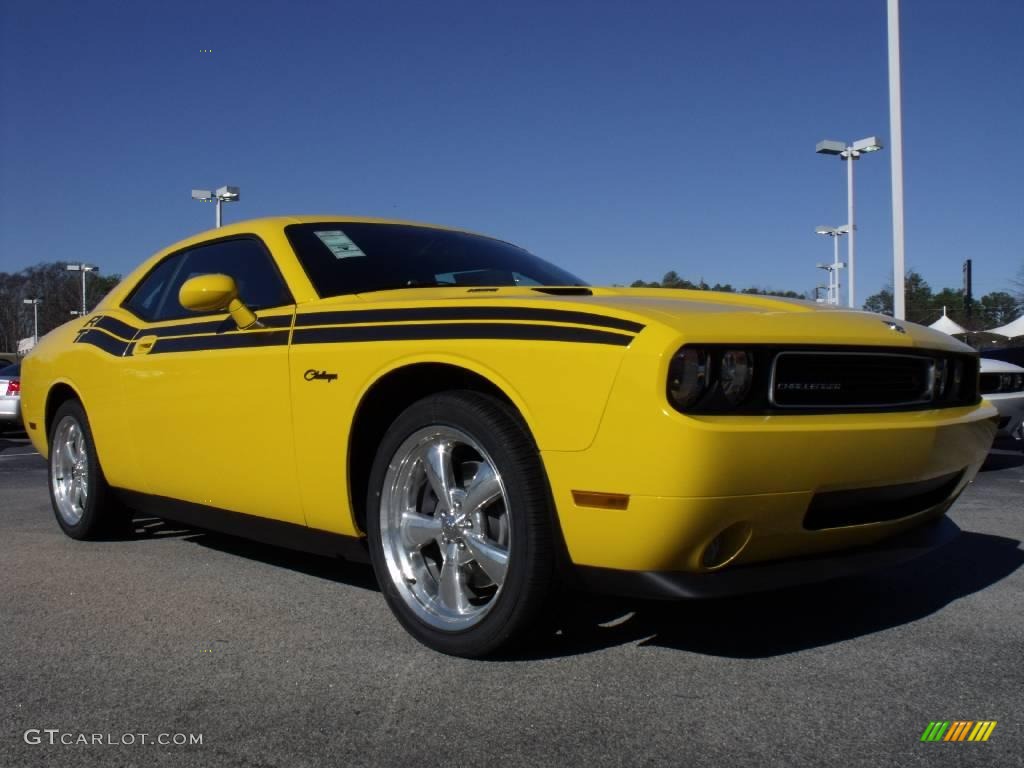 Detonator Yellow 2010 Dodge Challenger R/T Classic Exterior Photo #24425874