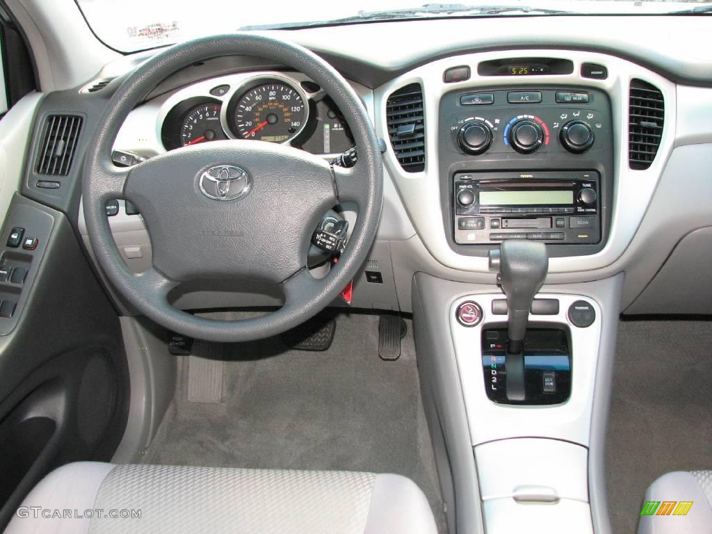 2004 Highlander I4 - Super White / Ivory photo #14