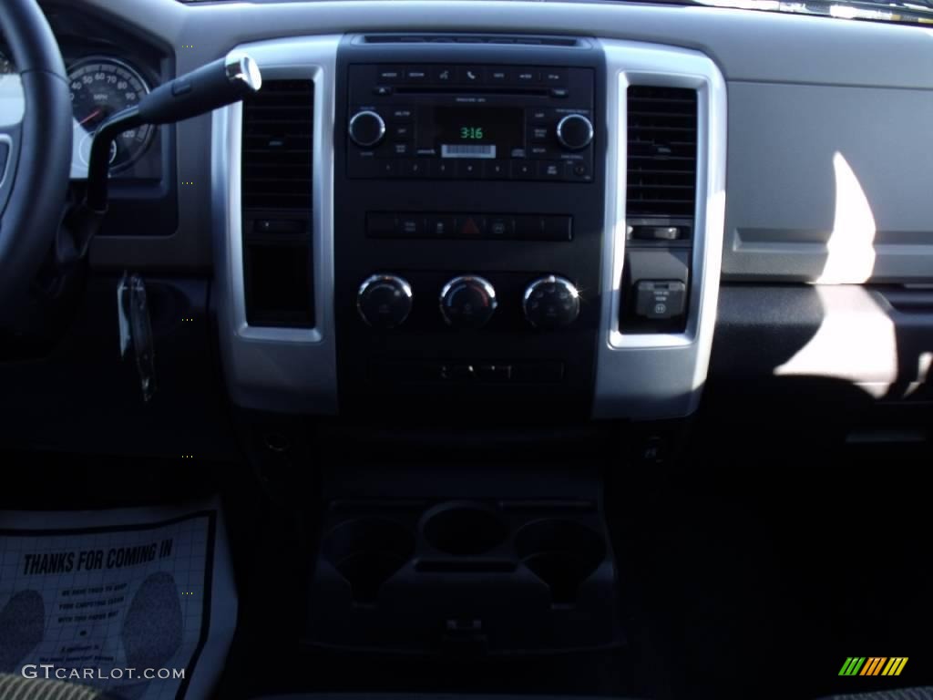 2010 Ram 1500 Big Horn Crew Cab - Stone White / Dark Slate/Medium Graystone photo #12